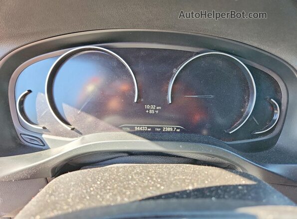 5UXTR7C52KLF32095 2019 BMW X3 White 
