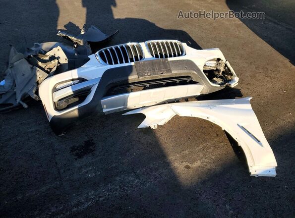 5UXTR7C55KLR50888 2019 BMW X3 White 