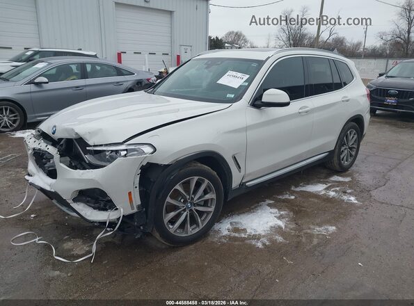5UXTR9C58KLE18338 2019 BMW X3 White 