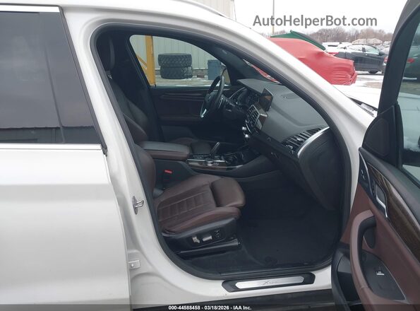 5UXTR9C58KLE18338 2019 BMW X3 White 