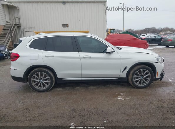 5UXTR9C58KLE18338 2019 BMW X3 White 