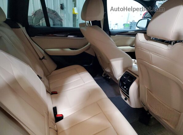 5UXTR9C59KLE11740 2019 BMW X3 Белый 