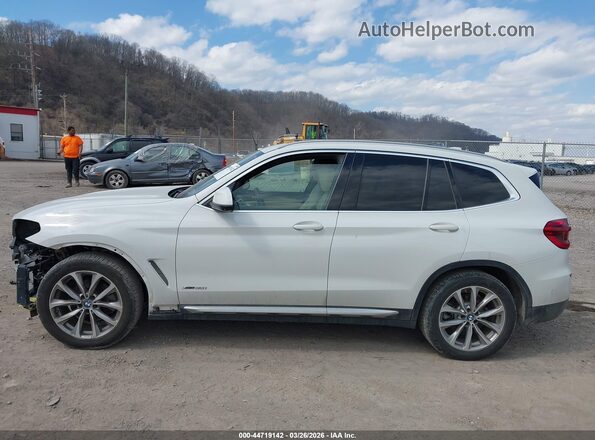 5UXTR9C5XJLC73155 2018 BMW X3 White 