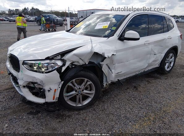 5UXTR9C5XJLD59744 2018 BMW X3 Белый Вид спереди