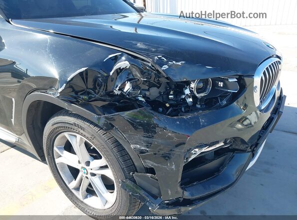 5UXTY3C05M9G56376 2021 BMW X3 Black Widok z przodu