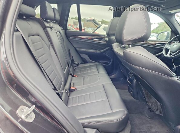 5UXTY5C05M9F02164 2021 BMW X3 Gray Widok wnętrza z tyłu