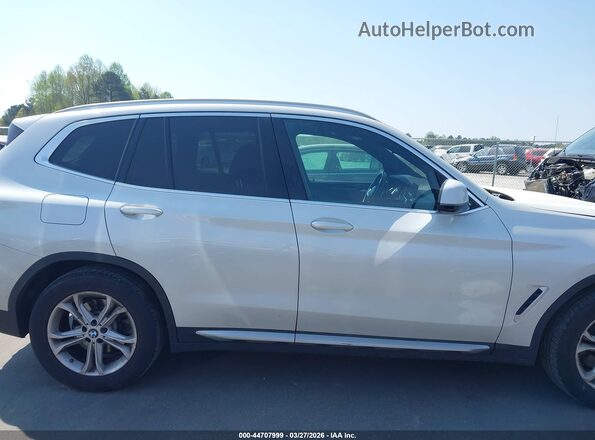 5UXTY5C06M9G18201 2021 BMW X3 White Панорамний вид салону 360°