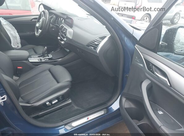 5UXTY5C07M9E47636 2021 BMW X3 Blue Вид салону спереду