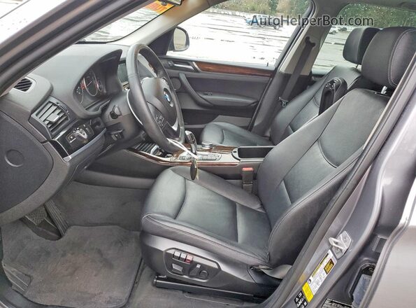 5UXWX7C57H0U39969 2017 BMW X3 Gray Front interior view