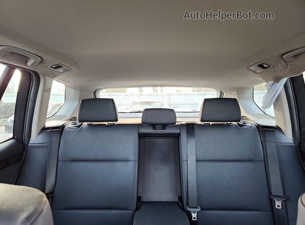 5UXWX9C55H0D97266 2017 BMW X3 White უკანა სავარძლების ხედი