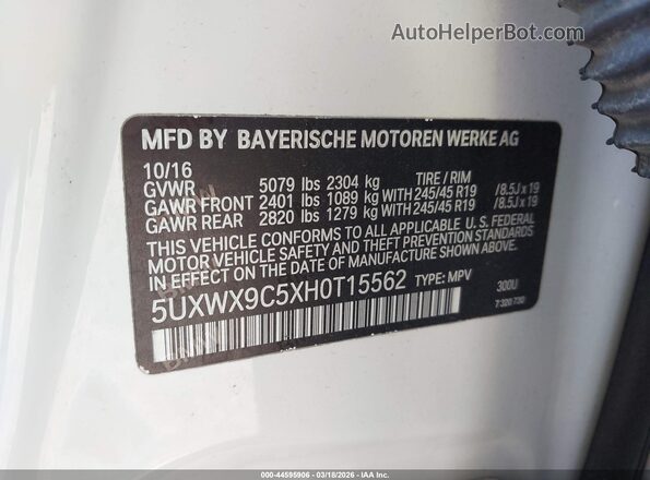 5UXWX9C5XH0T15562 2017 BMW X3 White 
