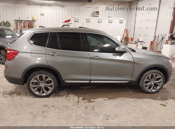 5UXWZ7C3XH0X39448 2017 BMW X3 Gray Instrument cluster view