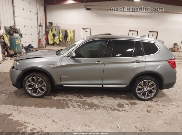 5UXWZ7C3XH0X39448 2017 BMW X3 Gray Rear interior view