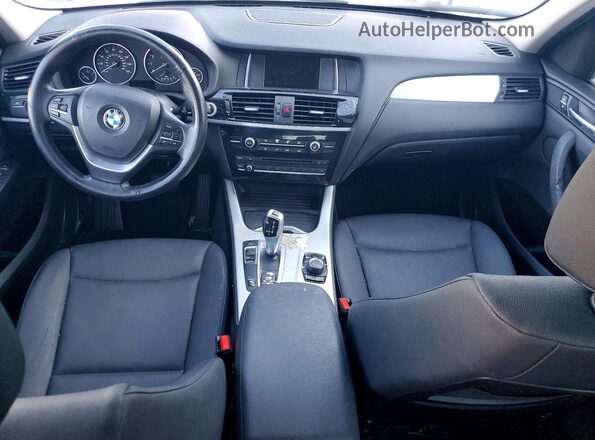 5UXWZ7C59H0U46593 2017 BMW X3 Silver Widok deski rozdzielczej