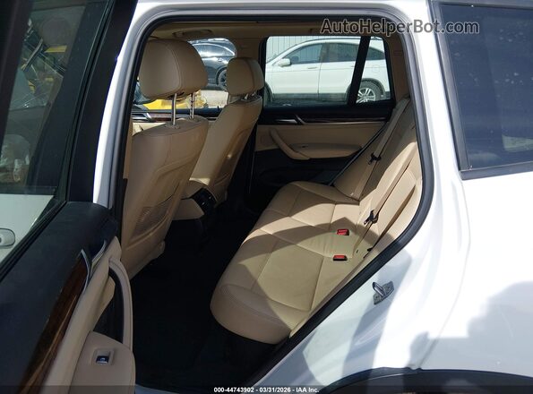 5UXWZ7C5XG0R32991 2016 BMW X3 White Widok naklejki z numerem VIN