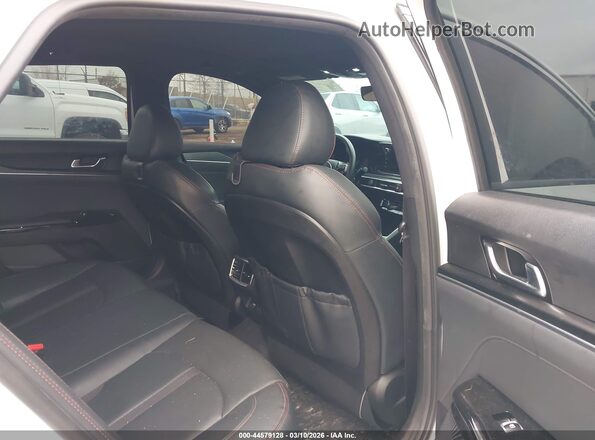 5XXG44J87RG243685 2024 KIA K5 White VIN კოდის სტიკერის ხედი