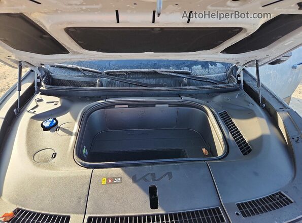 5XYADFS54TG016849 2026 KIA EV9 Gray ძრავის განყოფილების ხედი