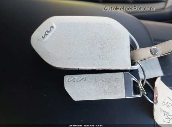 5XYADFS5XTG015866 2026 KIA EV9 Gray Widok deski rozdzielczej