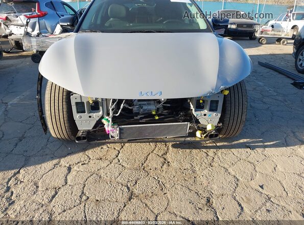 5XYC34JA2SG013123 2025 KIA EV6 Gray 