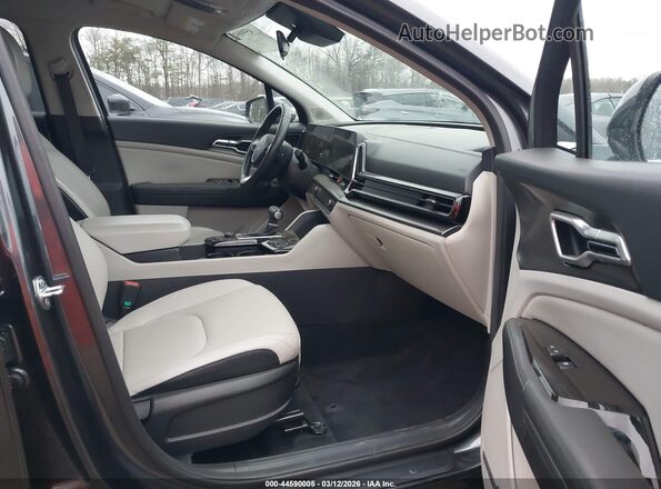 5XYK33AF4PG037660 2023 KIA SPORTAGE Gray Widok wnętrza z przodu