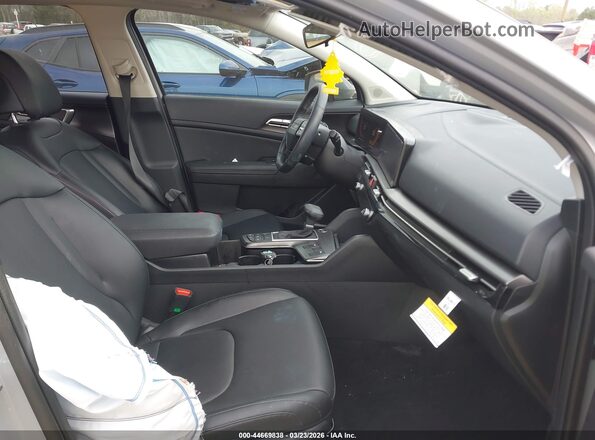 5XYK33DF3TG388453 2026 KIA SPORTAGE Gray Widok wnętrza z przodu