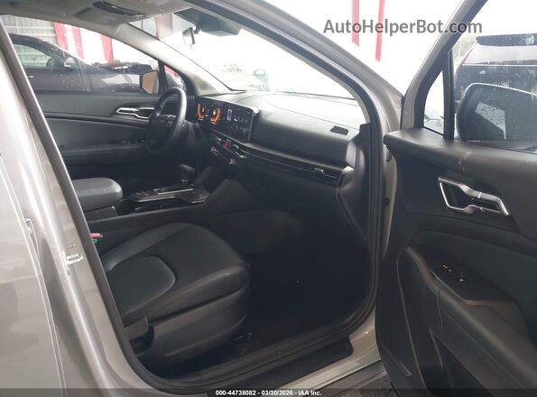 5XYK33DF6TG358217 2026 KIA SPORTAGE Серый Вид салона спереди