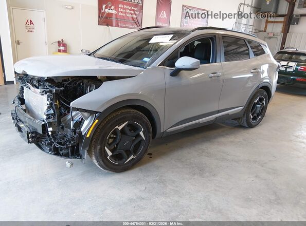 5XYK33DFXTG379166 2026 KIA SPORTAGE Gray Առջևի ձախ երեք քառորդ տեսարան