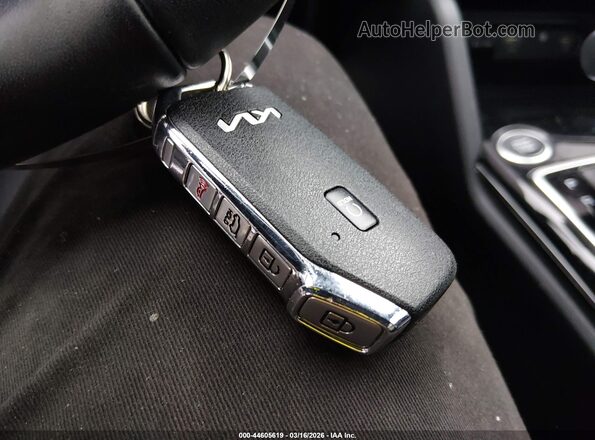5XYK7CDF0RG173609 2024 KIA SPORTAGE Gray 