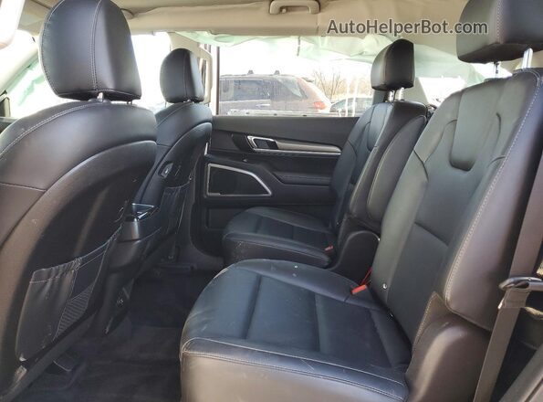 5XYP6DHC5MG150141 2021 KIA TELLURIDE White Rear interior view