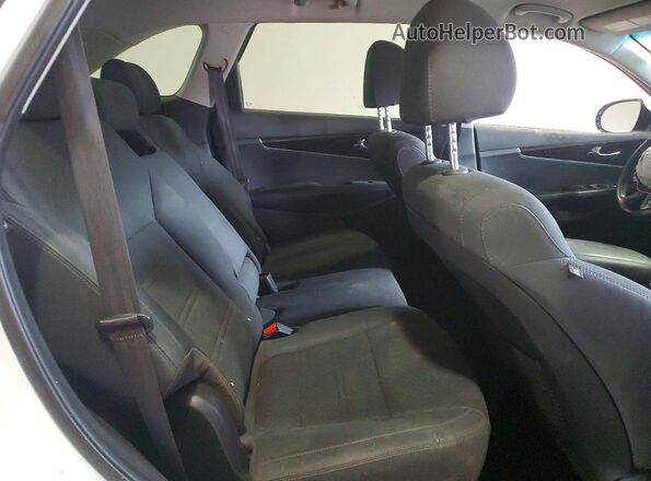 5XYPGDA38LG645083 2020 KIA SORENTO White Vista interior trasera