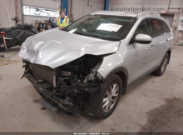 5XYPGDA5XGG012026 2016 KIA SORENTO Silver 