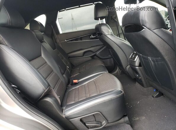 5XYPKDA51JG375174 2018 KIA SORENTO Gray 