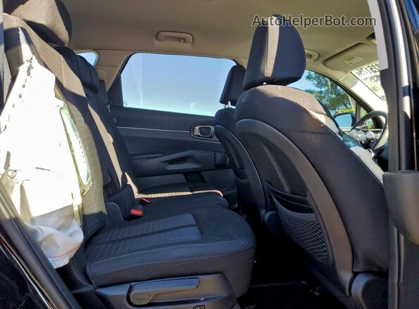 5XYRG4JC0TG426546 2026 KIA SORENTO Black Вид задньої частини салону