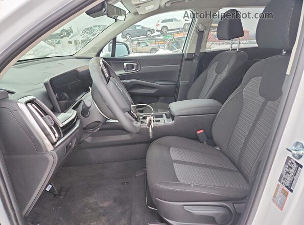 5XYRG4JC1TG410145 2026 KIA SORENTO White Front interior view