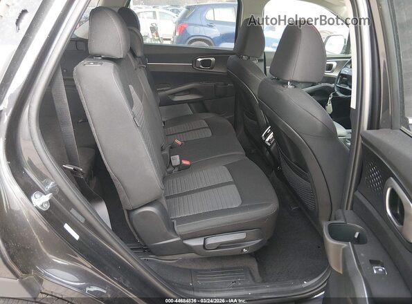 5XYRG4JC5TG436683 2026 KIA SORENTO Black VIN կոդի պիտակի տեսք