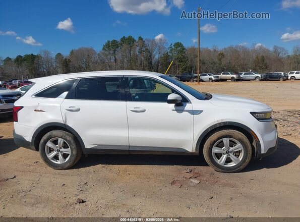 5XYRG4LC5MG021121 2021 KIA SORENTO White Rear interior view