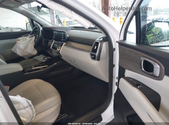 5XYRHDLF9MG014583 2021 KIA SORENTO White Front interior view