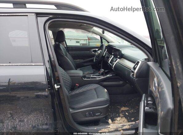 5XYRKDLF1NG117497 2022 KIA SORENTO Black Front interior view