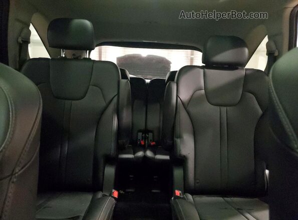 5XYRKDLF6MG024134 2021 KIA SORENTO Red Rear seats view