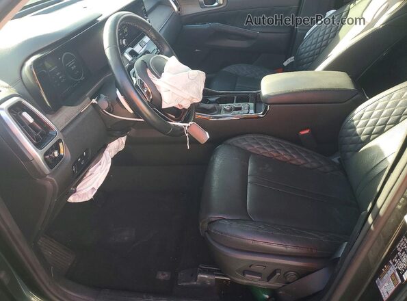 5XYRKDLF7PG197911 2023 KIA SORENTO Charcoal Front interior view