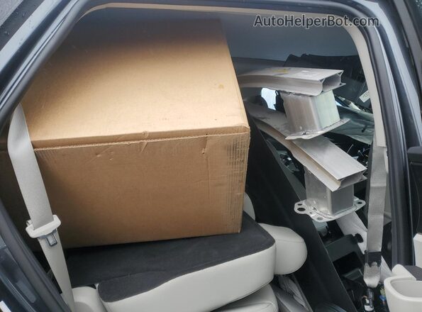 5XYRL4LC7PG221255 2023 KIA SORENTO Gray Widok wnętrza z tyłu