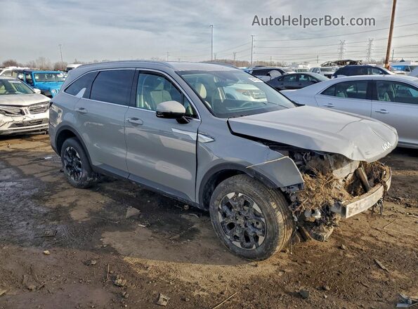 5XYRLDJCXTG413735 2026 KIA SORENTO Серый Передняя правая четверть