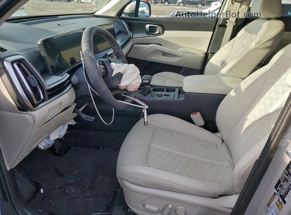 5XYRLDJCXTG413735 2026 KIA SORENTO Серый Вид салона спереди