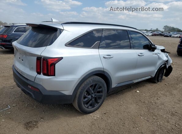 5XYRLDLC2MG003932 2021 KIA SORENTO Серебряный Задняя правая четверть