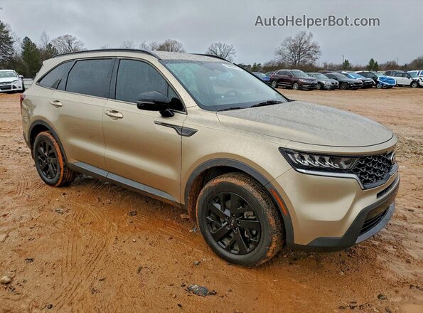 5XYRLDLC8MG064573 2021 KIA SORENTO Gold Front right