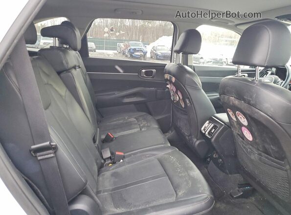 5XYRLDLC9MG052142 2021 KIA SORENTO White Rear interior view