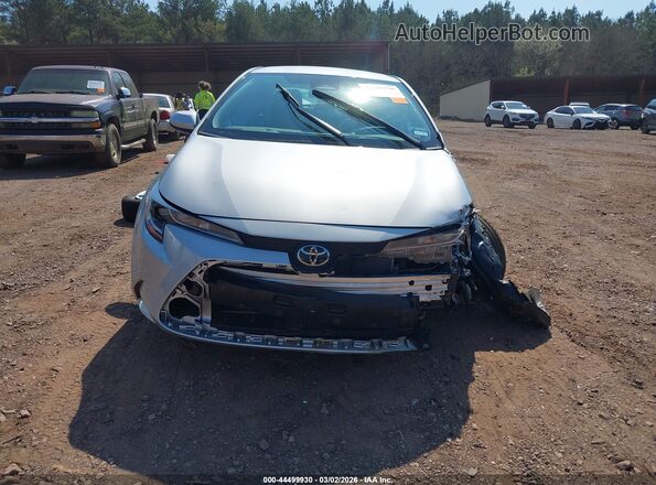 5YFB4MDE0TP407403 2026 TOYOTA LL Silver Widok wnętrza z tyłu