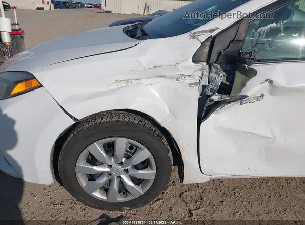 5YFBURHE4GP546771 2016 TOYOTA LL White წინა ხედი