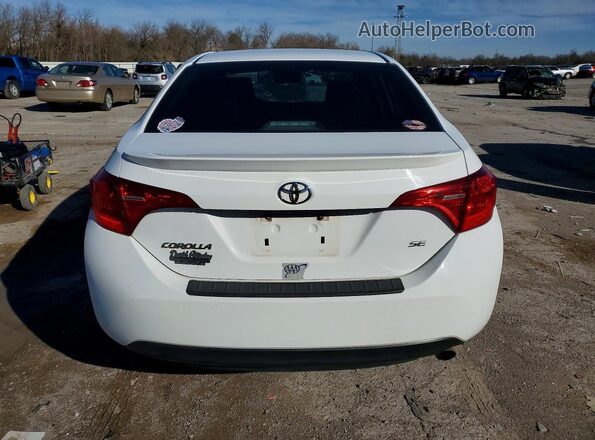 5YFBURHE4HP677684 2017 TOYOTA LL Белый Вид сзади