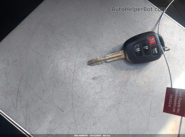 5YFBURHE8KP890872 2019 TOYOTA LL White Вид панелі приладів